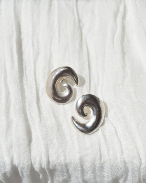 Mirra earrings – spiral stud earrings in sterling silver